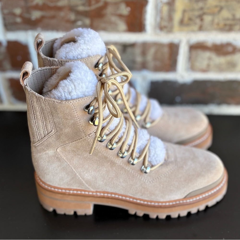Marc Fisher Lizzie Creamy Tan Suede Lace Up Boots Lambs Wool Size 5.5